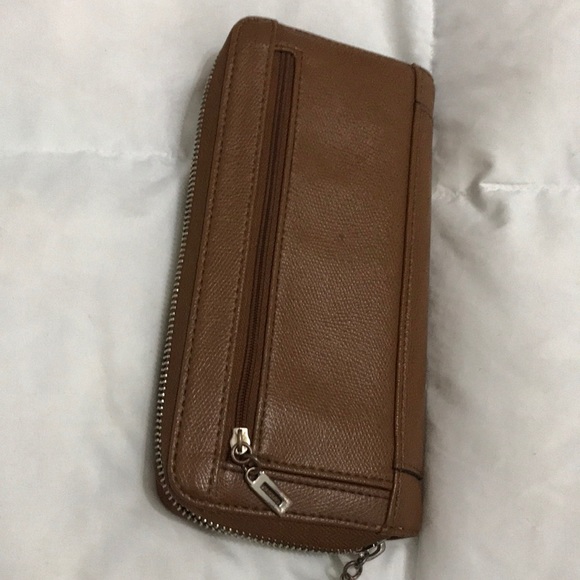 GUESS wallet - Picture 3 of 3